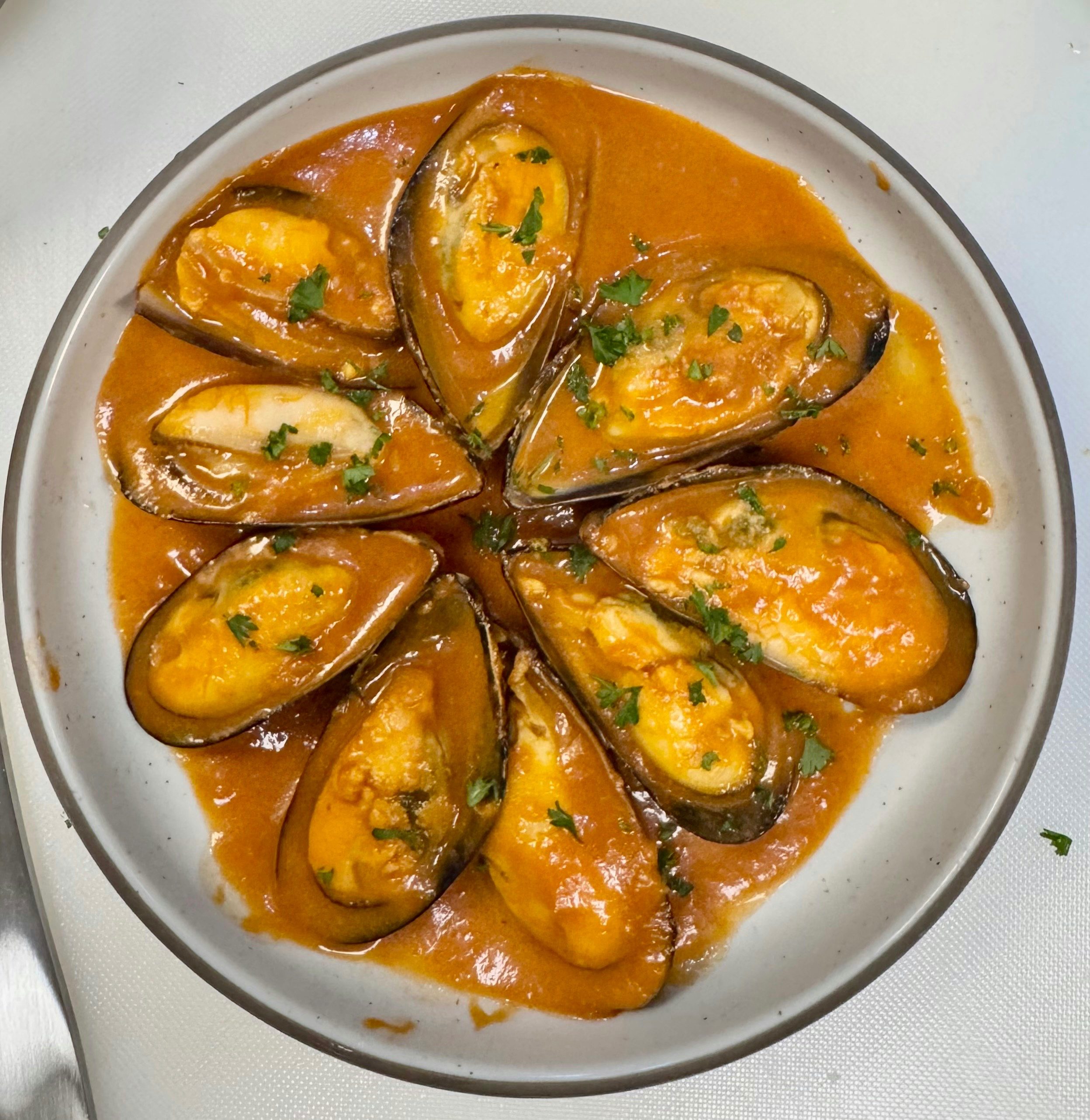 T3 . Bistro Mussels.