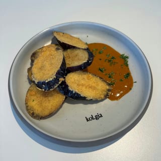 T8 . Berenjenas (Eggplant) Bravas